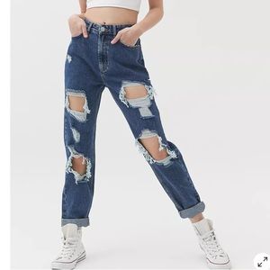 BDG Urban Outfitters Mom High Rise Distressed Ripped 90’s Denim Jeans